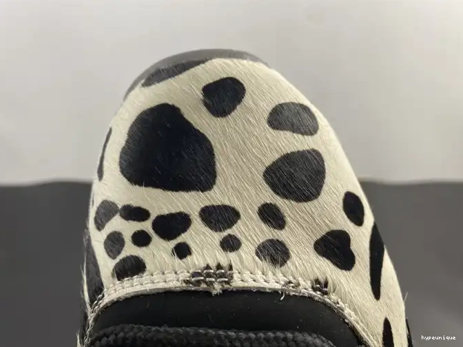 HYPE 11 INSTINCT JORDAN AR0715-010 ANIMAL AIR 0613